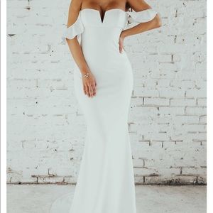 Noel & Jean Bridal Nautilus Wedding Gown